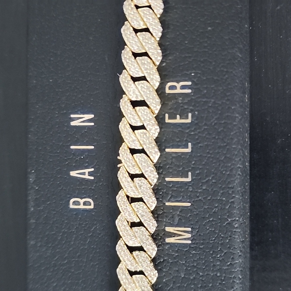 Bain Miller goldtone cubic zirconia men's bracelet with beautiful clasp closure